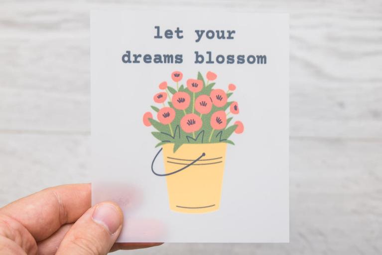 Imagen termoadhesiva de desigñador \"let your dreams blossom\" de Unikati – Bag Design (N° de artículo 9415)