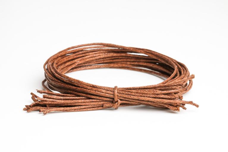 Cordones marrones, encerado, Ø 1mm, longitud 25cm (N° de artículo 881)